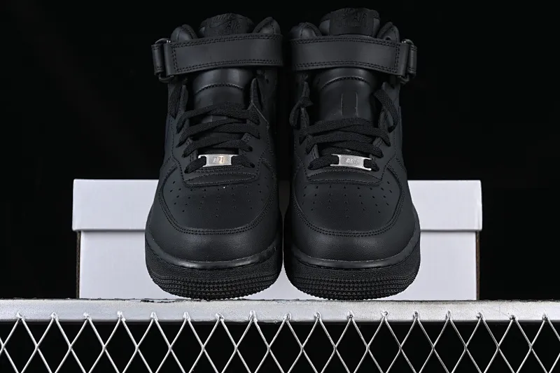 All categories Nk Air Force 1 Air Force series Nk Air Force 1 Mid Air Force mid-top Nk Air Force 1'07 Mid Air Force all-black mid-top casual sneakers 315123-001